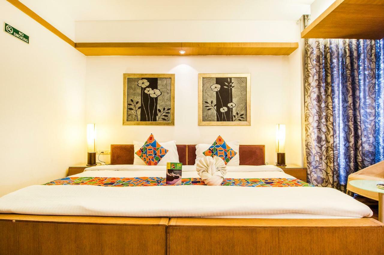 Fabhotel Raj Darbar Гургаон Экстерьер фото