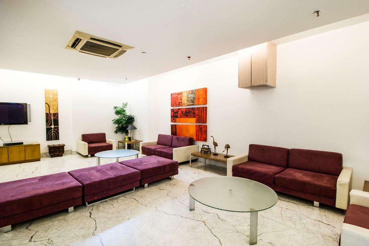 Fabhotel Raj Darbar Гургаон Экстерьер фото